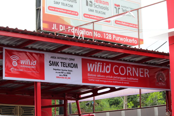 Wifi Corner SMK Telkom Purwokerto - SMK Telkom Purwokerto
